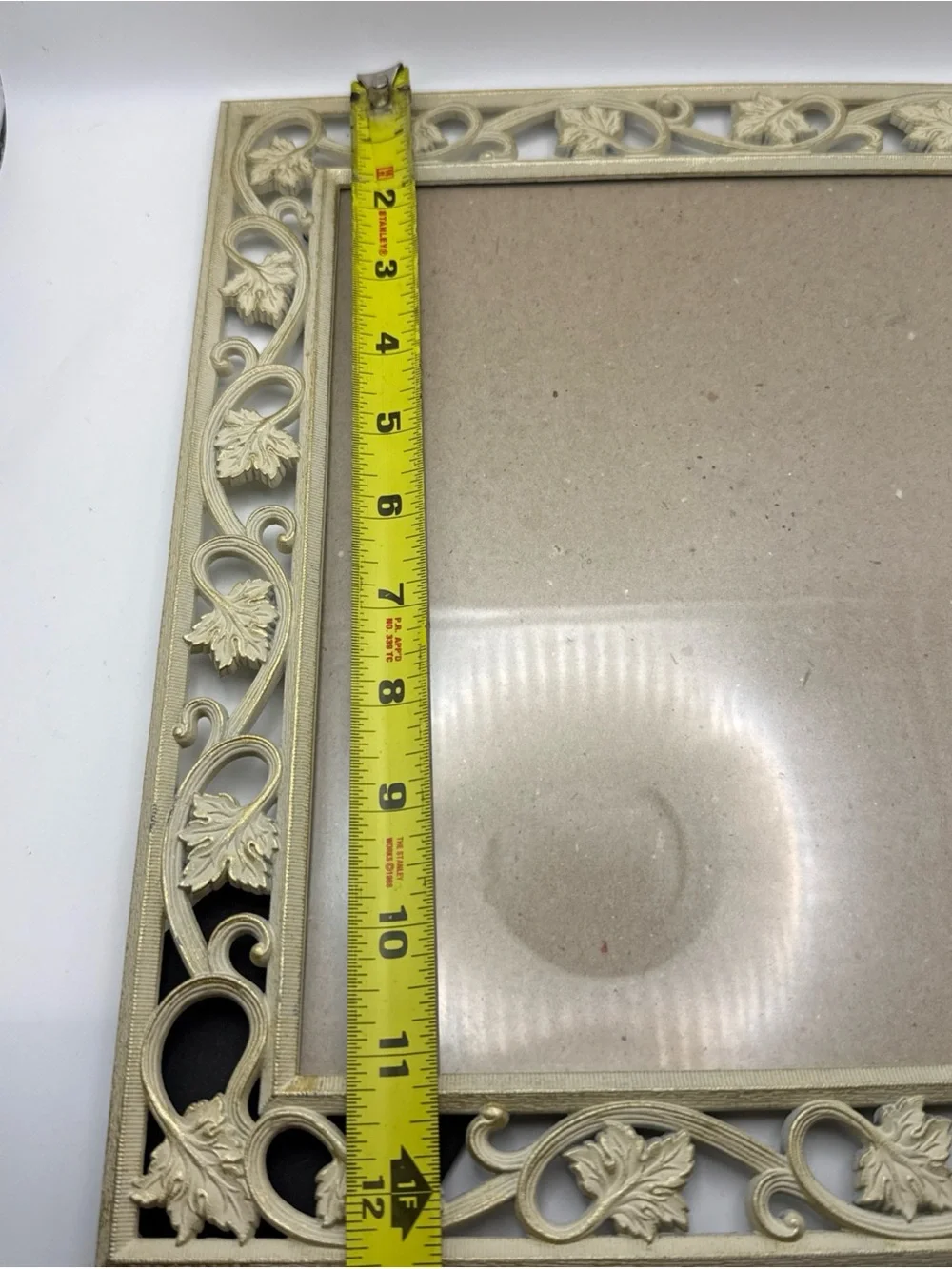 Vintage Filigree Leaf Picture Photo Frame 8x10 Cream Gold Metal Ornate